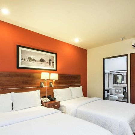 Hampton By Hilton San Juan Del Rio Hotell Eksteriør bilde