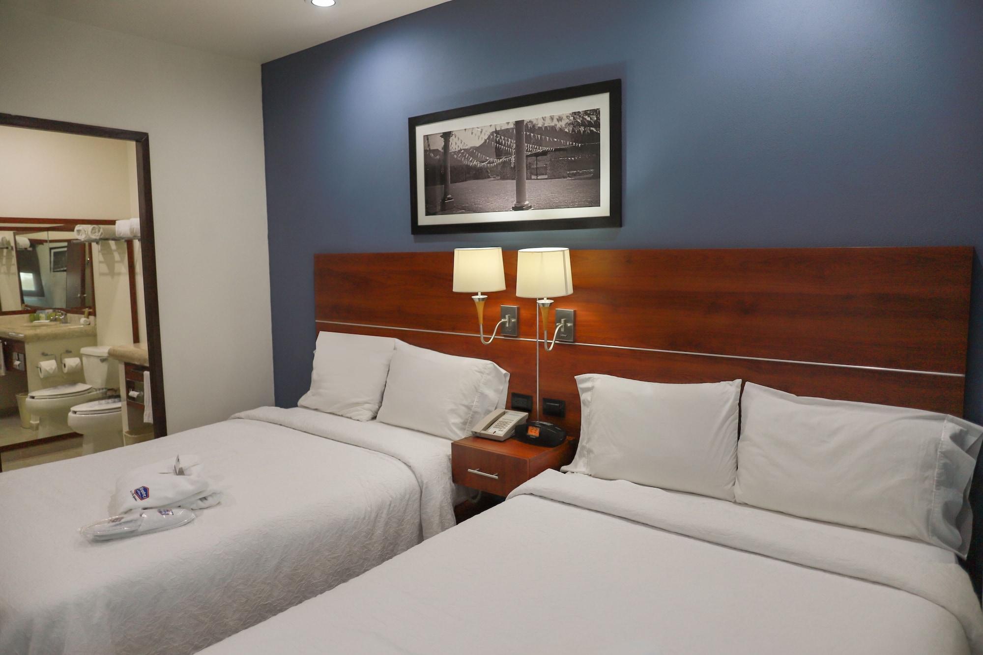 Hampton By Hilton San Juan Del Rio Hotell Eksteriør bilde