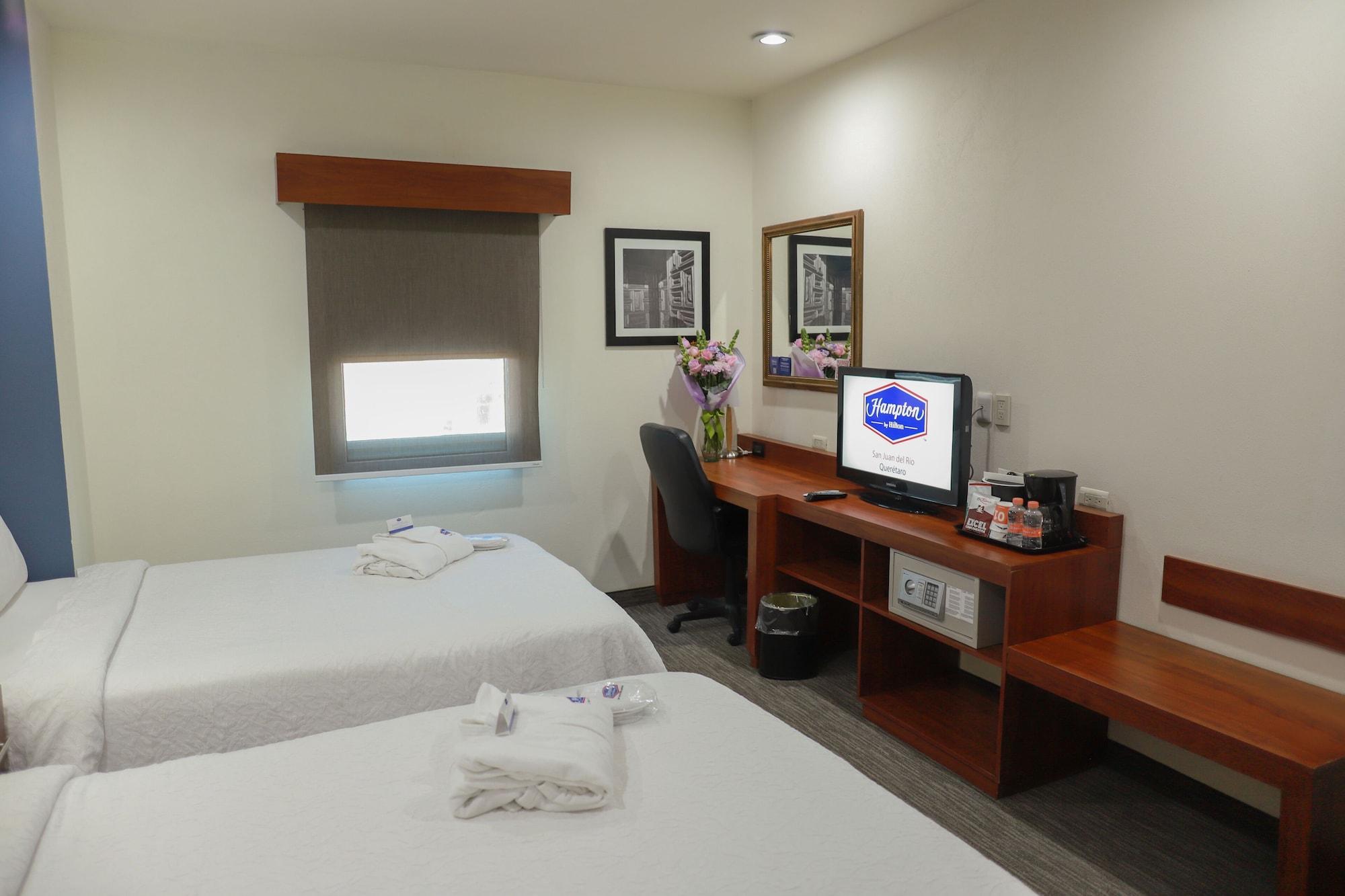 Hampton By Hilton San Juan Del Rio Hotell Eksteriør bilde