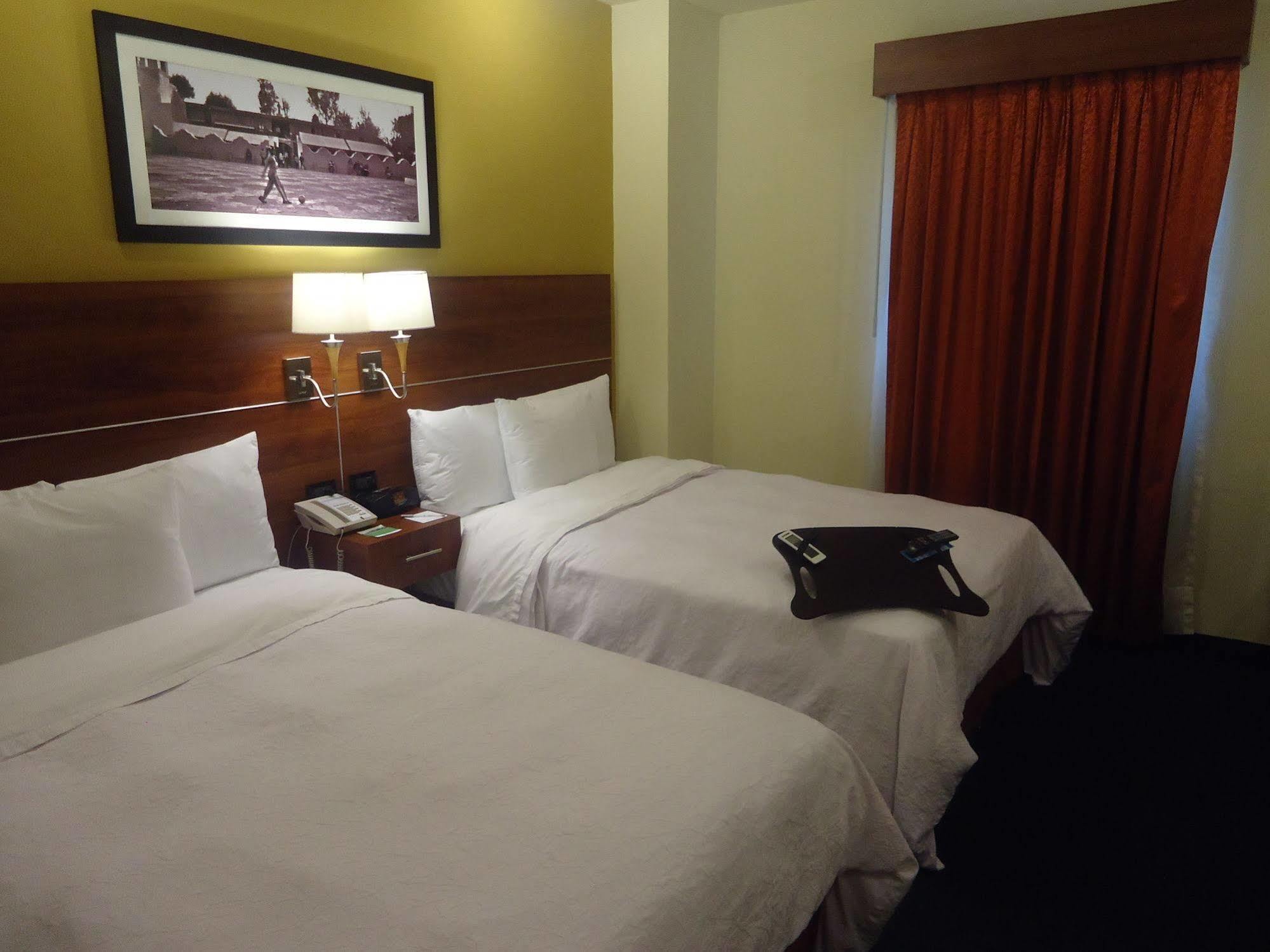 Hampton By Hilton San Juan Del Rio Hotell Eksteriør bilde