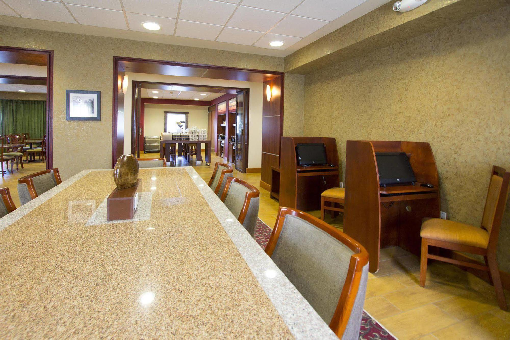 Hampton By Hilton San Juan Del Rio Hotell Eksteriør bilde